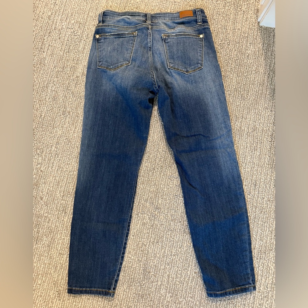 Judy Blue Medium Wash Straight Leg Jeans - Picture 3 of 12